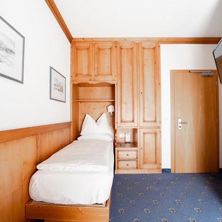 Hotel Europa Dolomites Sëlva Buitenkant foto