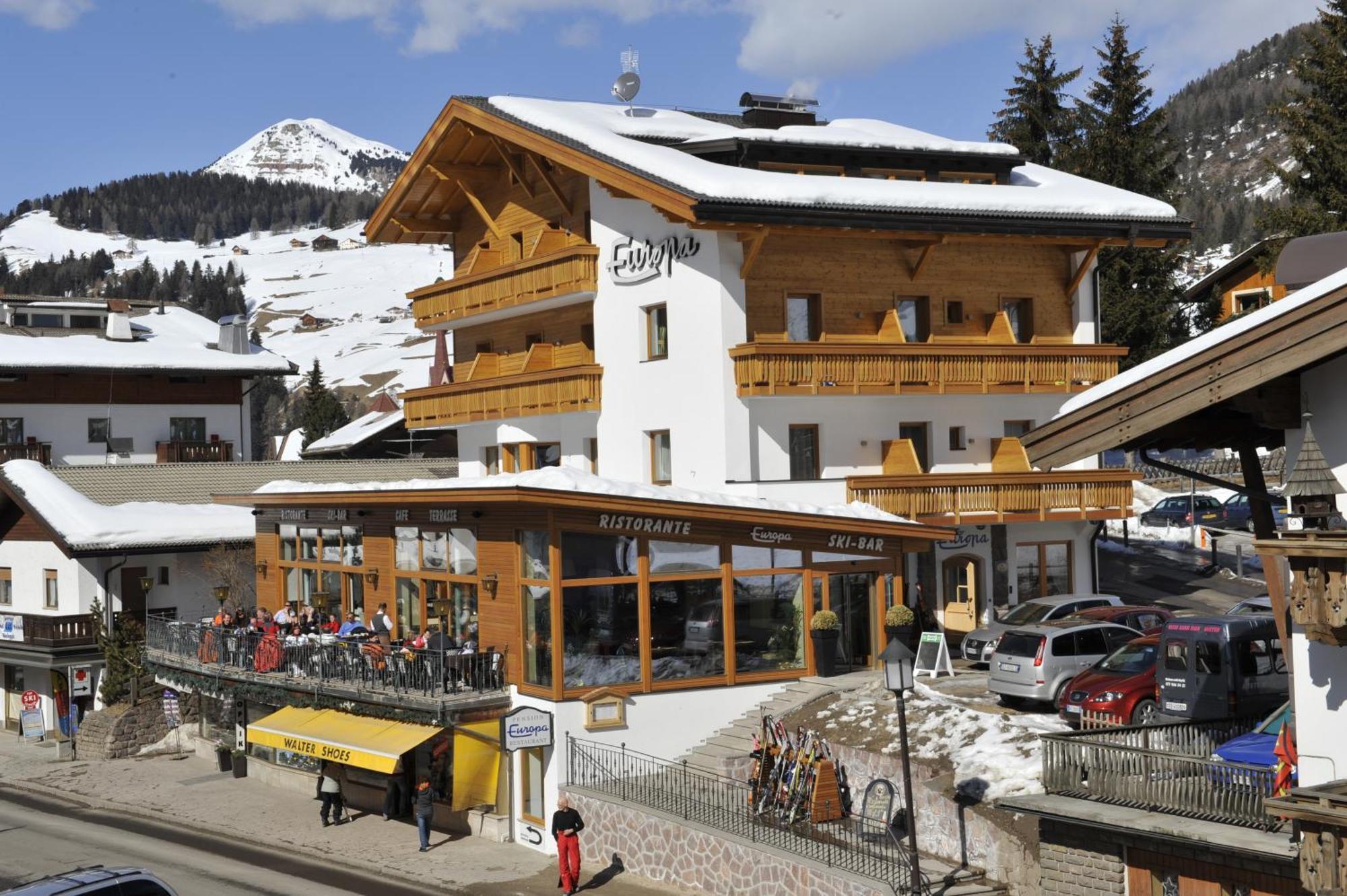Hotel Europa Dolomites Sëlva Buitenkant foto