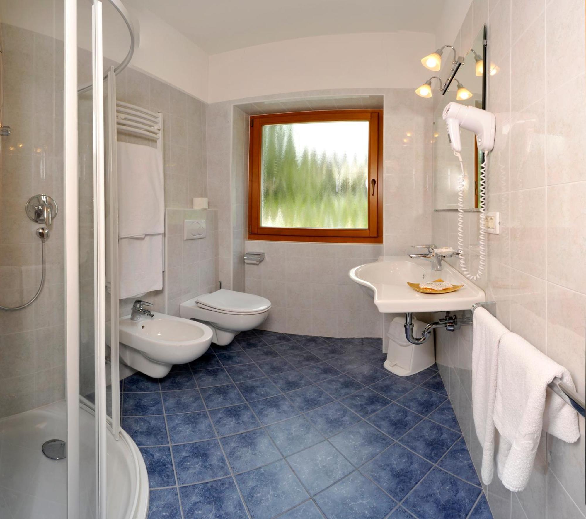 Hotel Europa Dolomites Sëlva Buitenkant foto