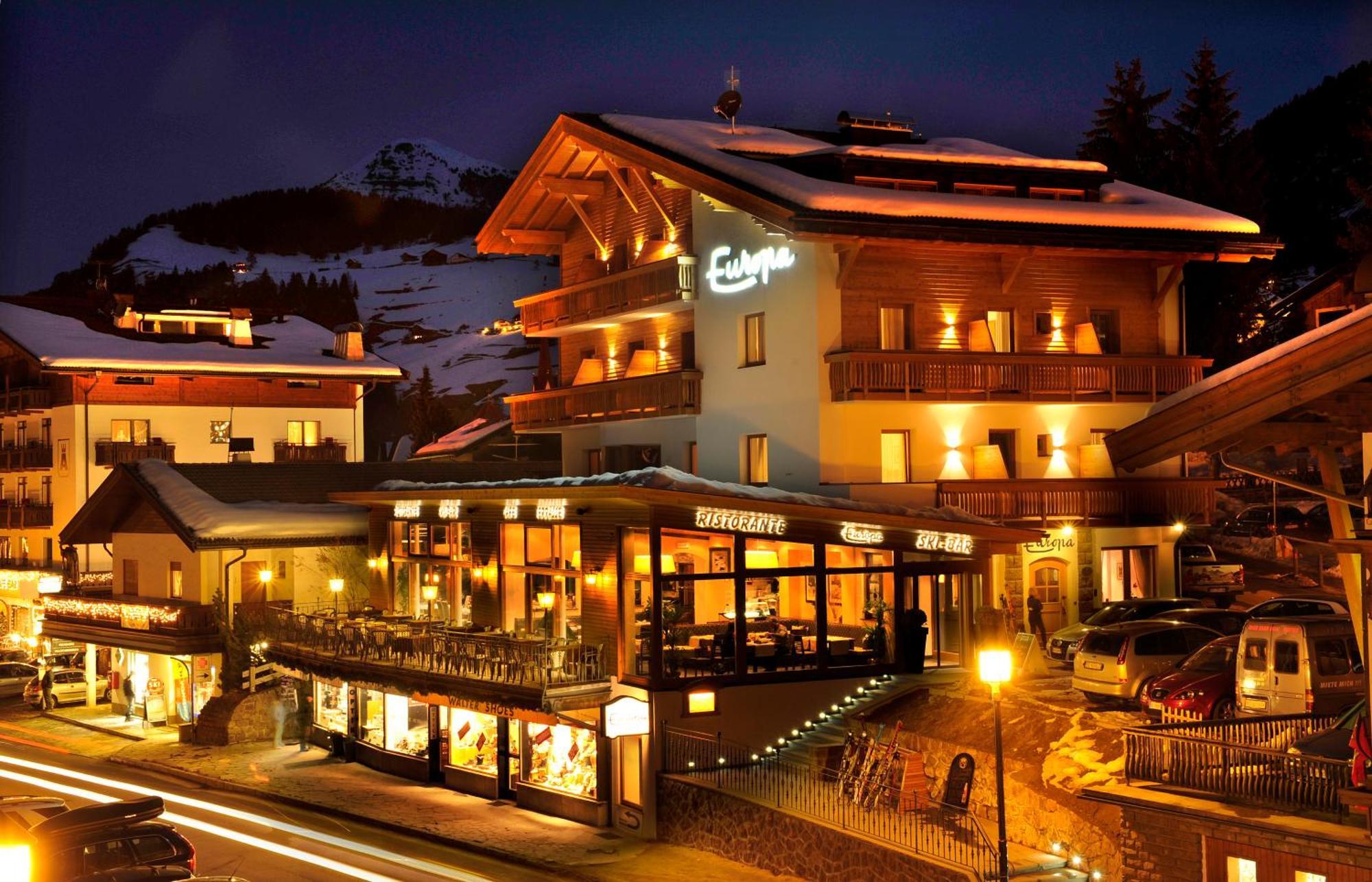 Hotel Europa Dolomites Sëlva Buitenkant foto