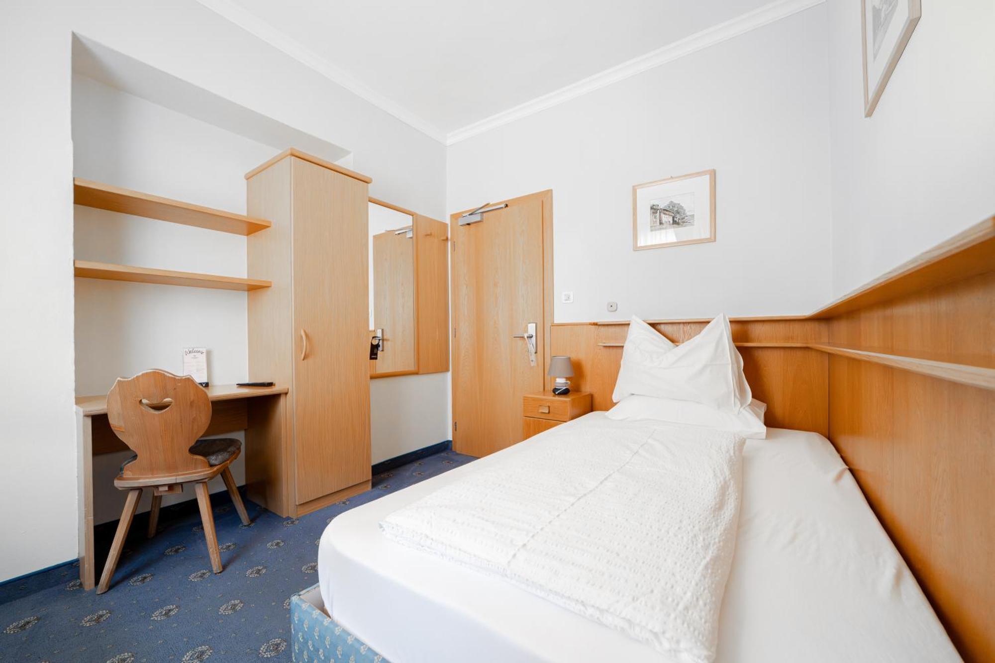 Hotel Europa Dolomites Sëlva Buitenkant foto